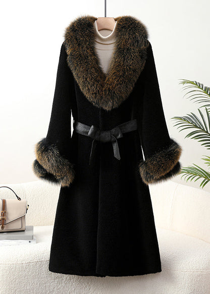 Beautifully Finished Coat in a Timeless Design