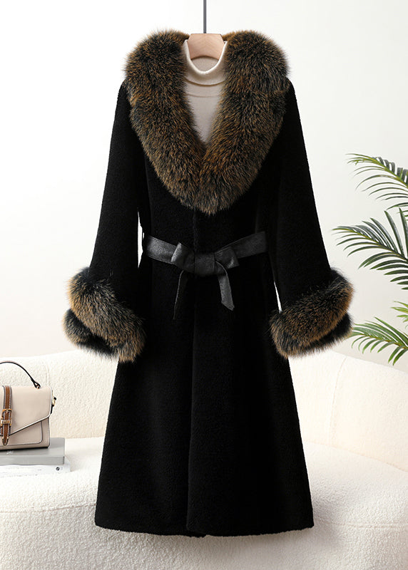 Beautifully Finished Coat in a Timeless Design