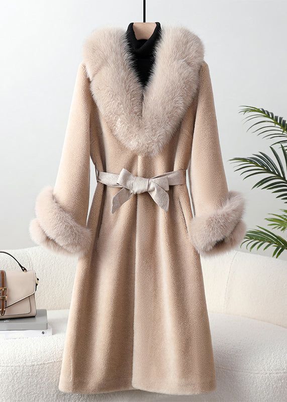 Beautifully Finished Coat in a Timeless Design