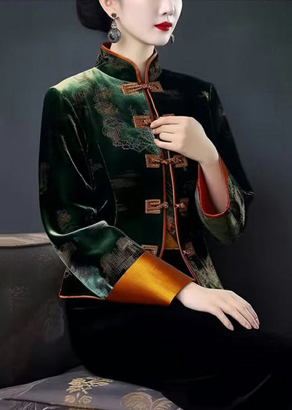 Effortlessly Elegant Coat with a Timeless Design