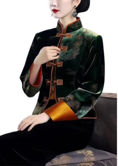 Effortlessly Elegant Coat with a Timeless Design