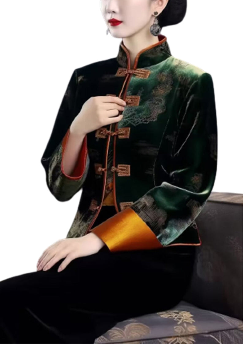 Effortlessly Elegant Coat with a Timeless Design