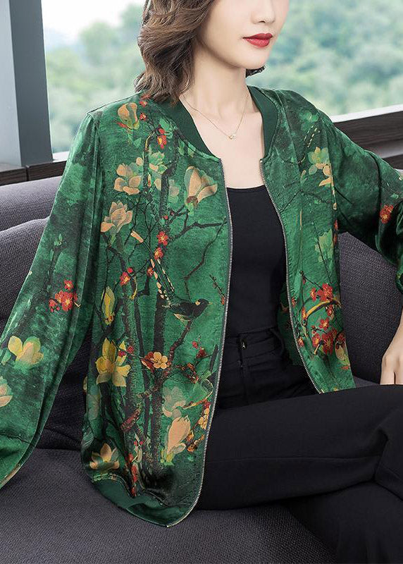 Effortlessly Elegant Coat with a Timeless Design