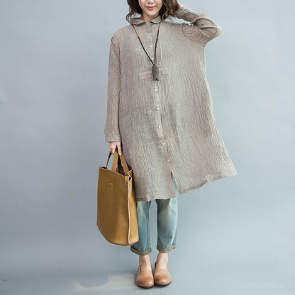 Classic Vintage Blouse with a Flattering Fit