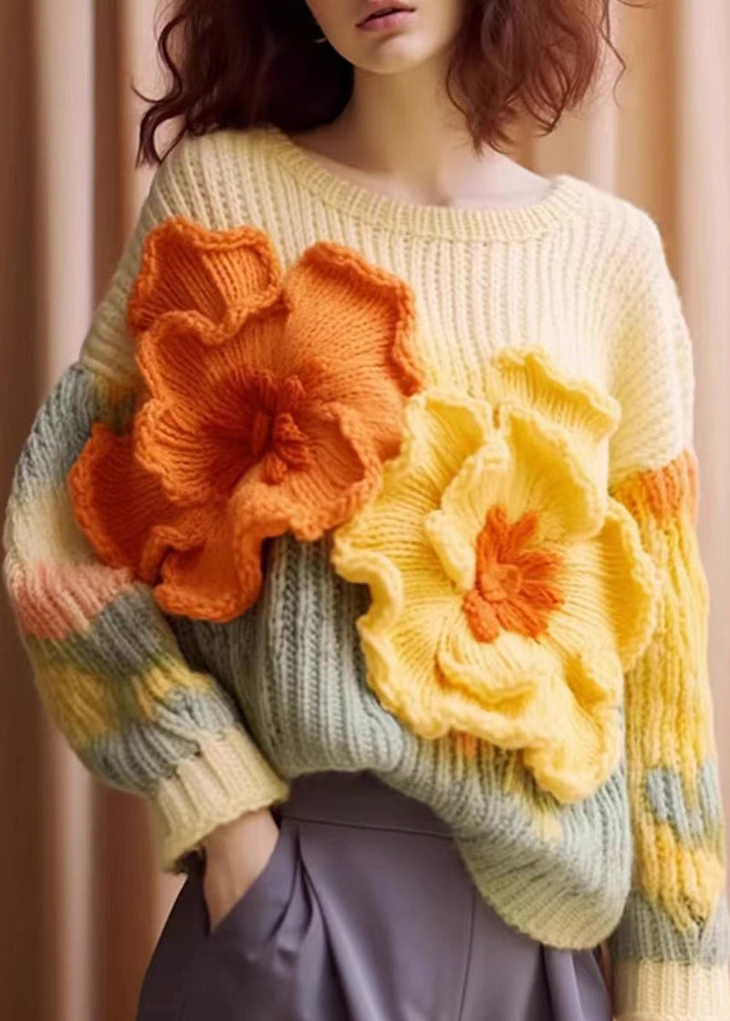 Well Tailored Sweater with a Graceful Silhouette