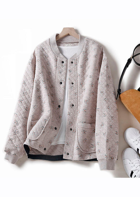 Effortlessly Elegant Coat with a Timeless Design