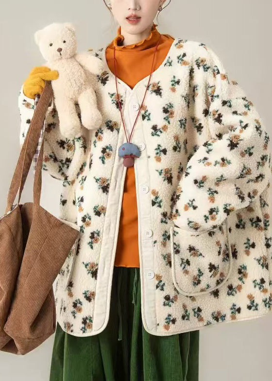 Elegantly Styled Coat for Everyday Wear