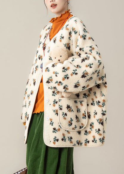 Elegantly Styled Coat for Everyday Wear