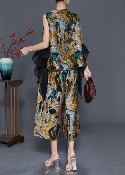 Effortlessly Elegant Garment with a Timeless Design