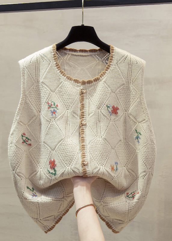 Classic Vintage Coat with a Flattering Fit