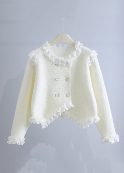 Gracefully Styled Coat for Any Occasion