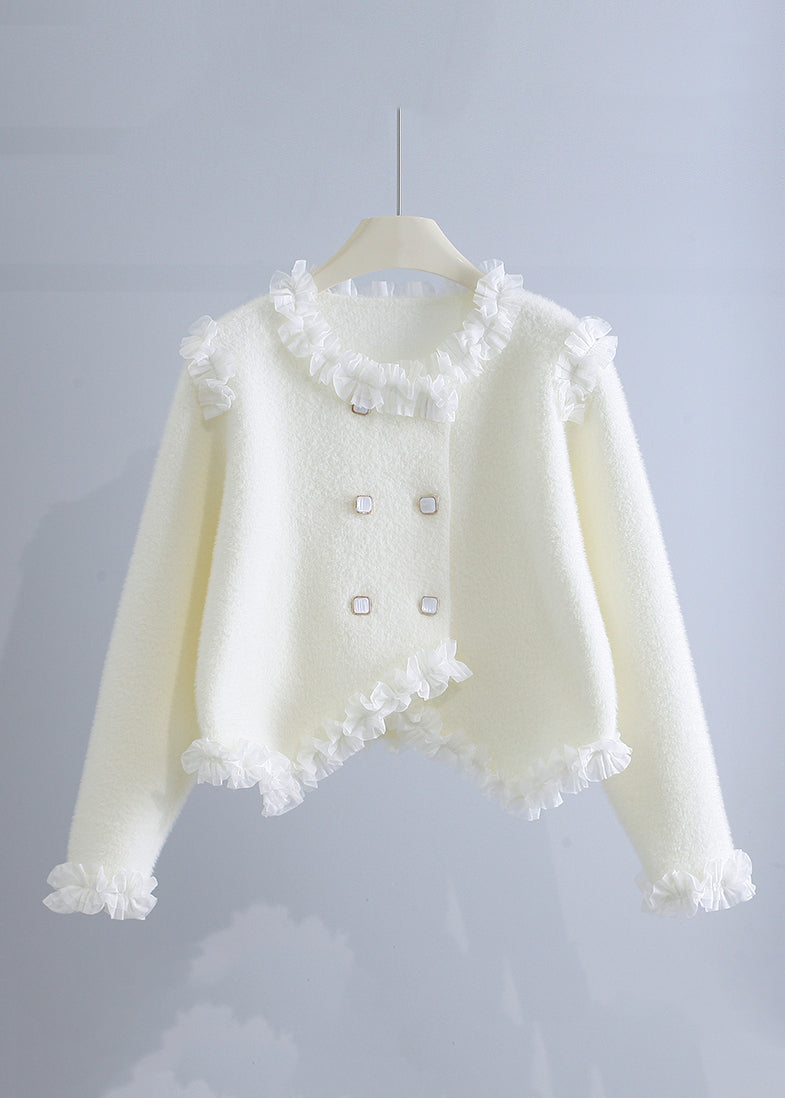 Gracefully Styled Coat for Any Occasion