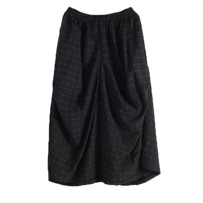 Well Tailored Pants with a Graceful Silhouette