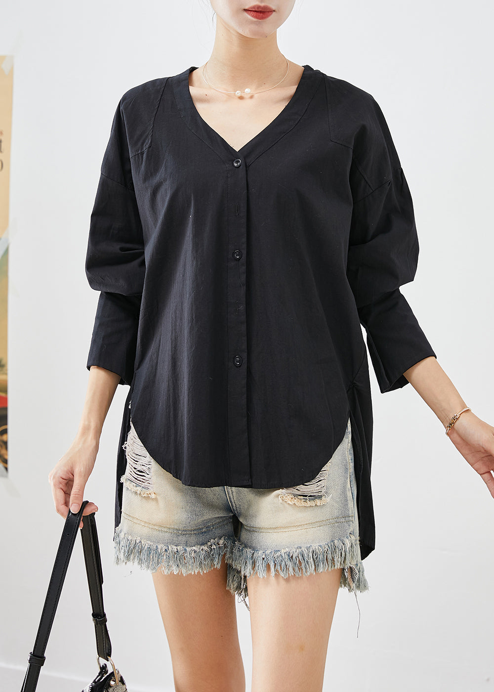 Effortlessly Elegant Shirt with a Timeless Design