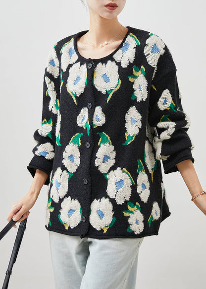 Beautifully Finished Cardigan in a Timeless Design