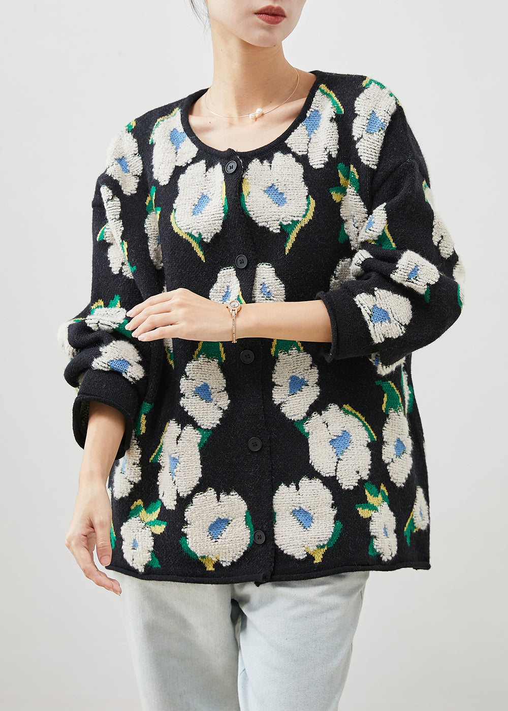 Beautifully Finished Cardigan in a Timeless Design