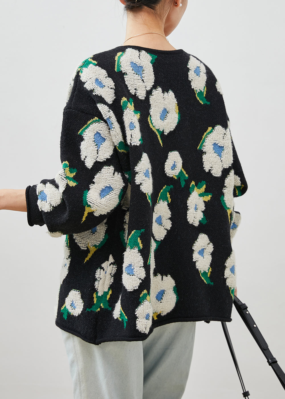 Beautifully Finished Cardigan in a Timeless Design