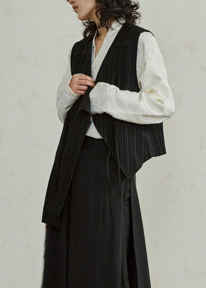 Well Tailored Coat with a Graceful Silhouette