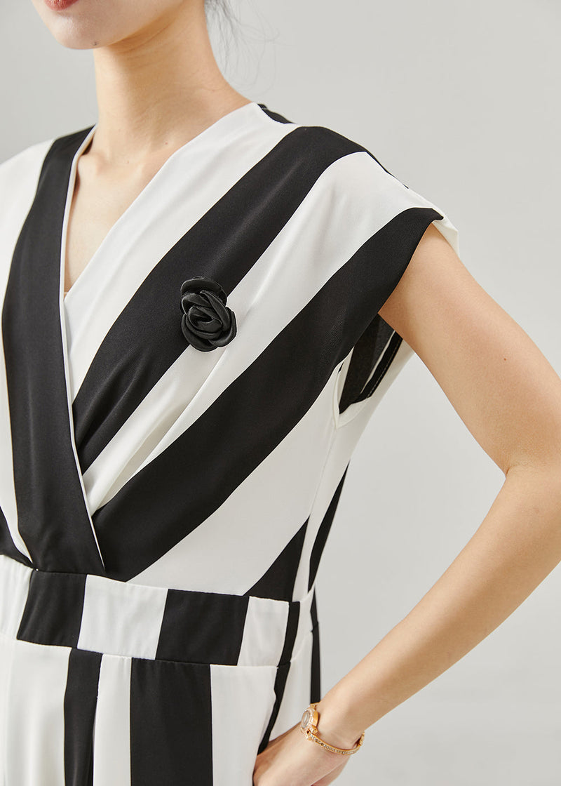 Effortlessly Elegant Garment with a Timeless Design