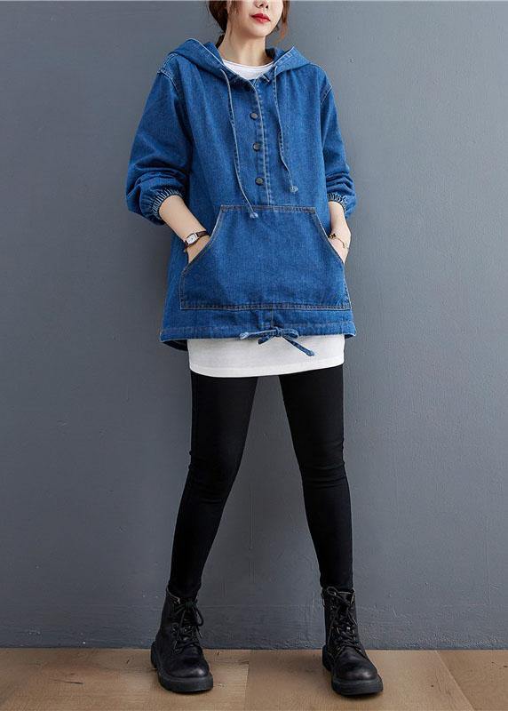 Effortlessly Elegant Top with a Timeless Design
