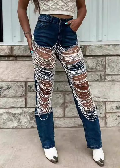 Effortlessly Elegant Pants with a Timeless Design