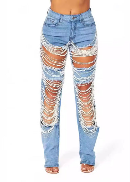 Effortlessly Elegant Pants with a Timeless Design