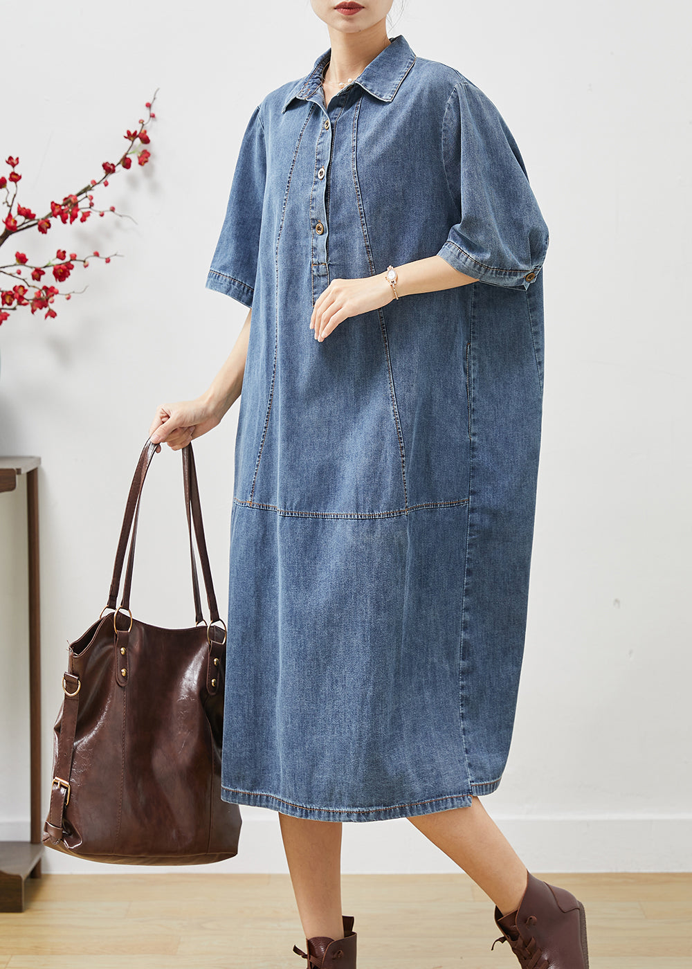 Sophisticated Dress with a Clean Classic Look