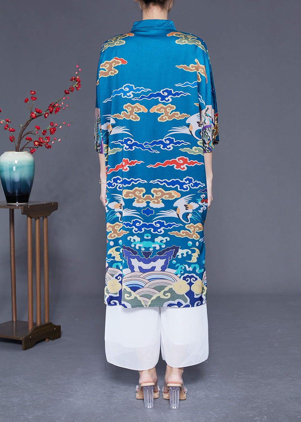 Beautifully Crafted Dress in a Classic Style