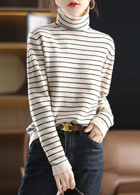 Elegantly Styled Sweater for Everyday Wear