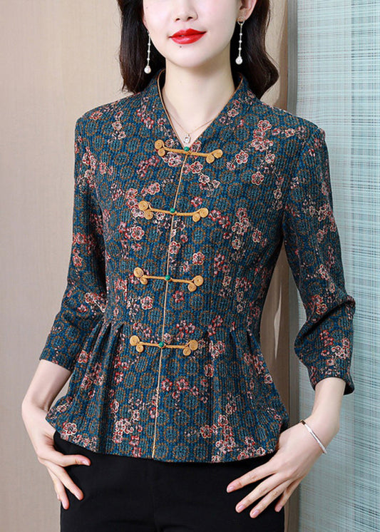 Classic Vintage Shirt with a Flattering Fit