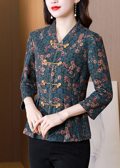 Classic Vintage Shirt with a Flattering Fit