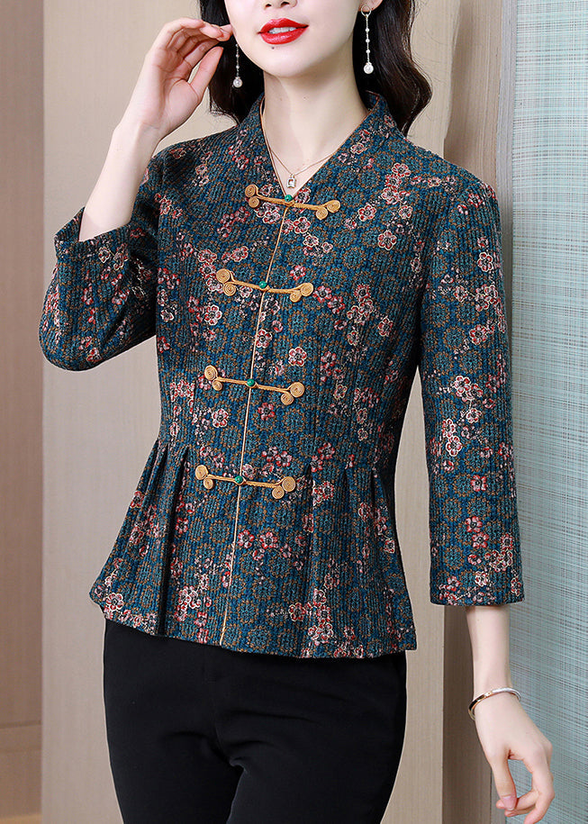 Classic Vintage Shirt with a Flattering Fit