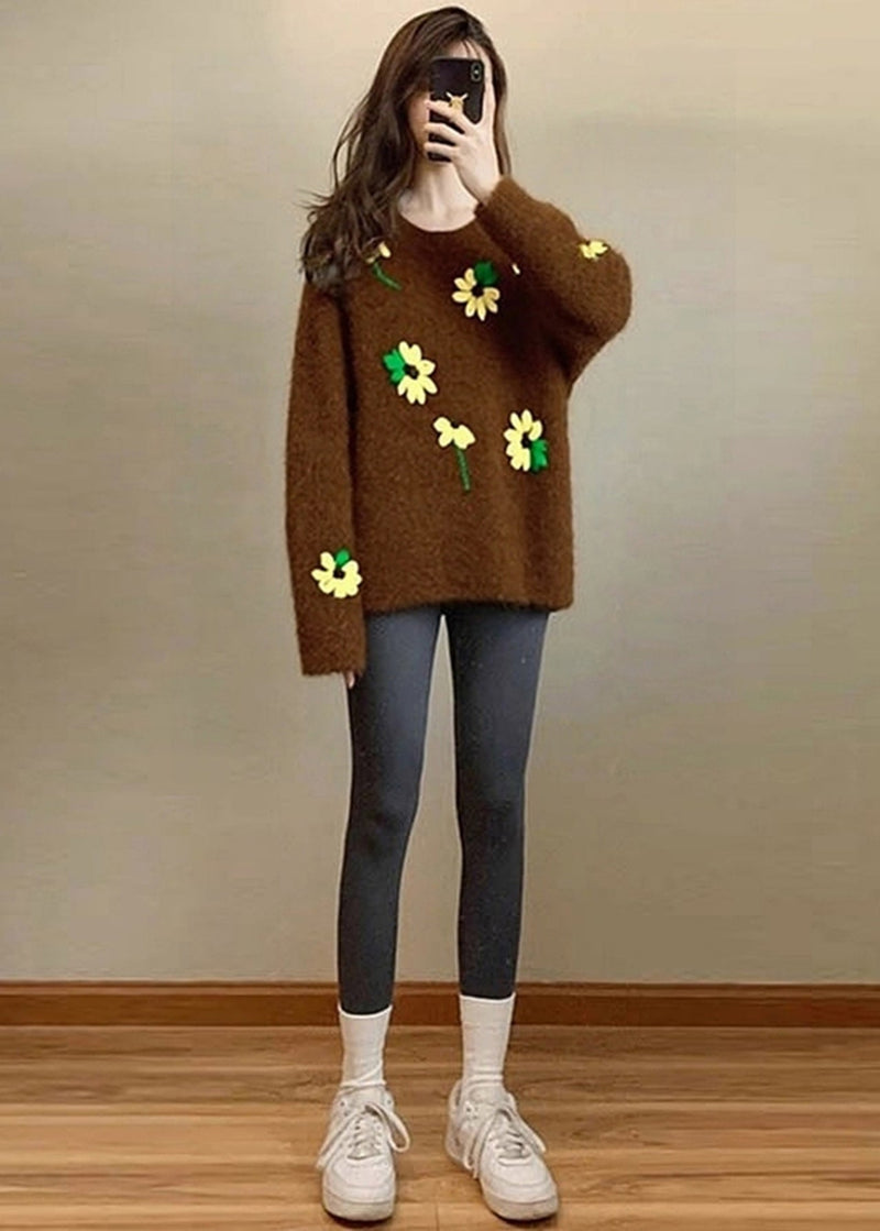 Effortlessly Elegant Sweater with a Timeless Design