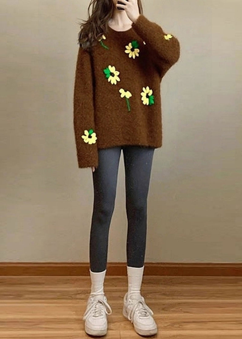 Effortlessly Elegant Sweater with a Timeless Design