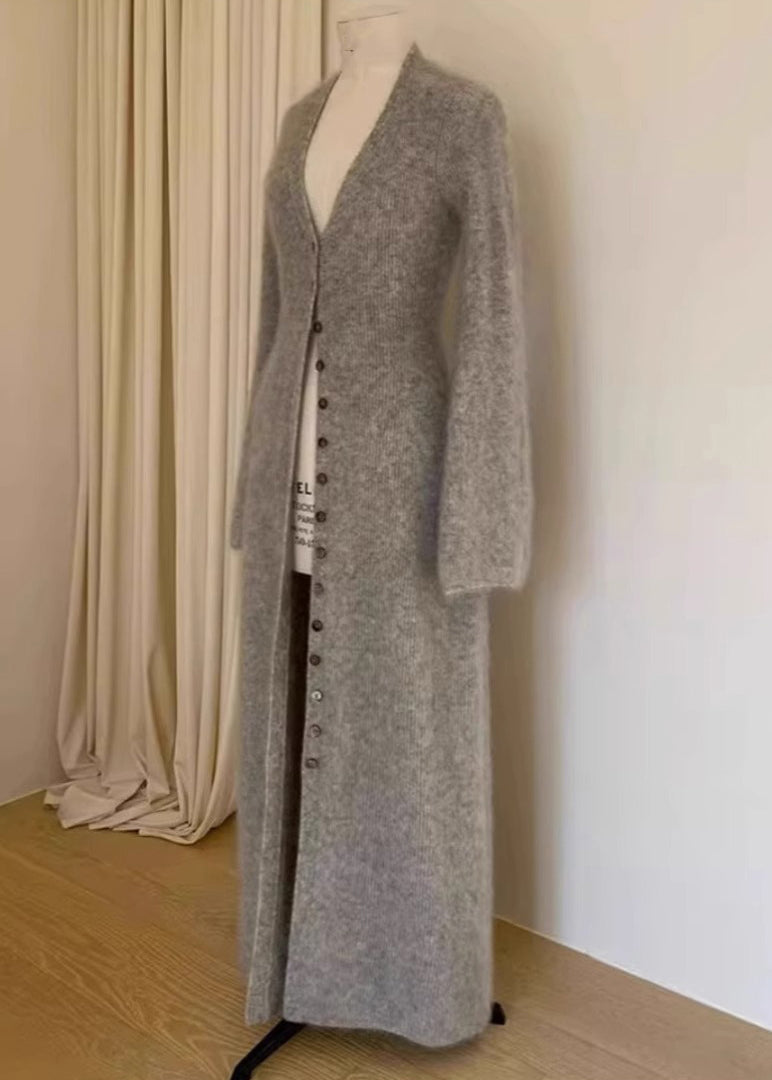 Classic Vintage Cardigan with a Flattering Fit