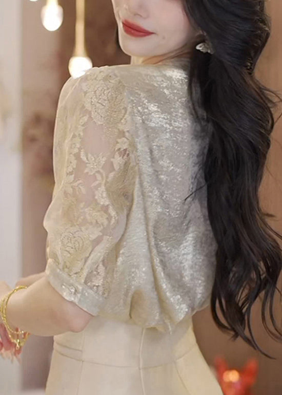 Classic Vintage & Enduringly Stylish Blouse