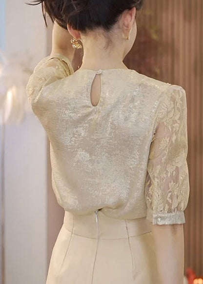 Classic Vintage & Enduringly Stylish Blouse