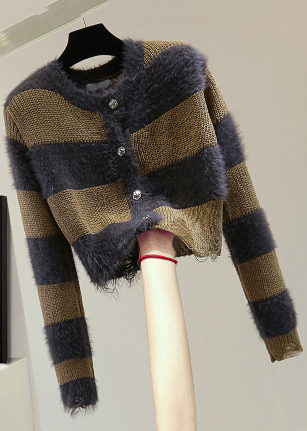 Beautifully Crafted Sweater in a Classic Style