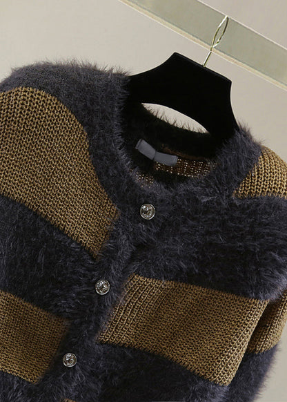 Elegantly Styled Sweater for Everyday Wear