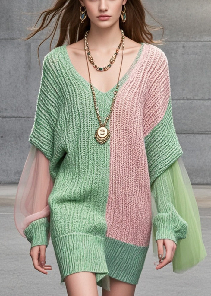 Effortlessly Elegant Sweater with a Timeless Design