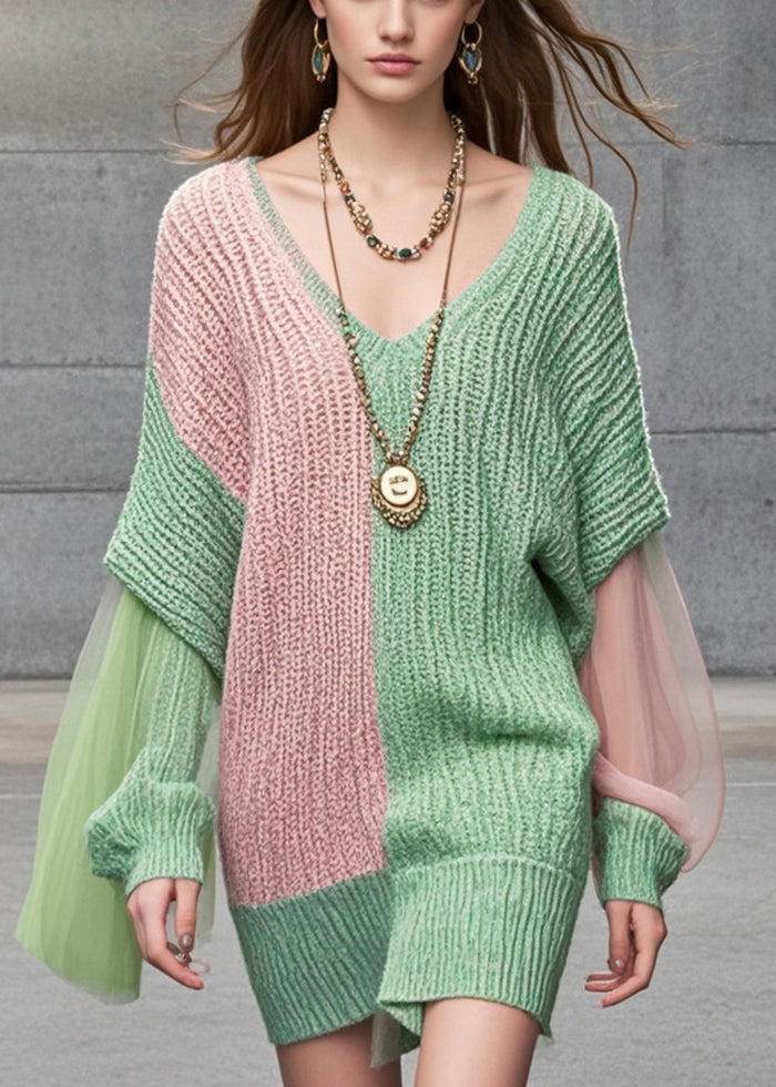 Effortlessly Elegant Sweater with a Timeless Design