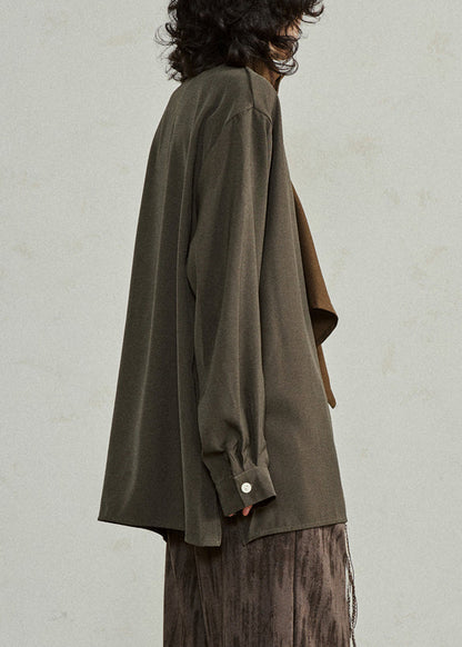 Classic Vintage Shirt with a Flattering Fit