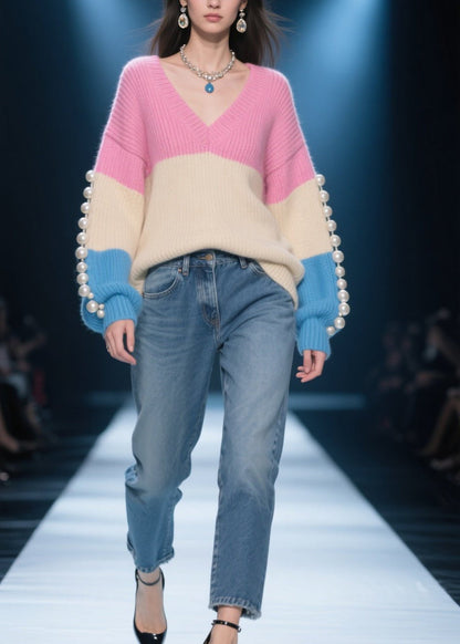 Classic Vintage Sweater with a Flattering Fit