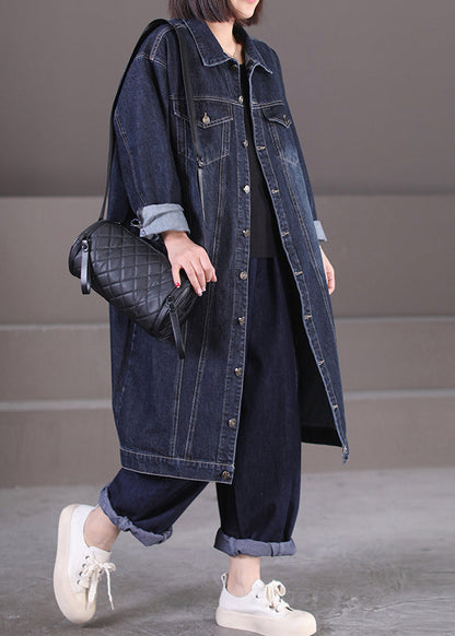 Well Tailored Coat with a Graceful Silhouette