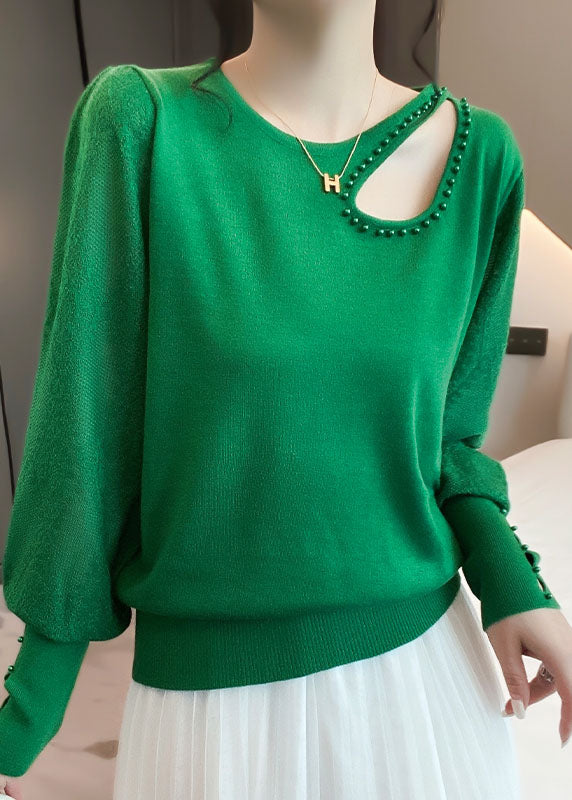 Effortlessly Elegant Top with a Timeless Design