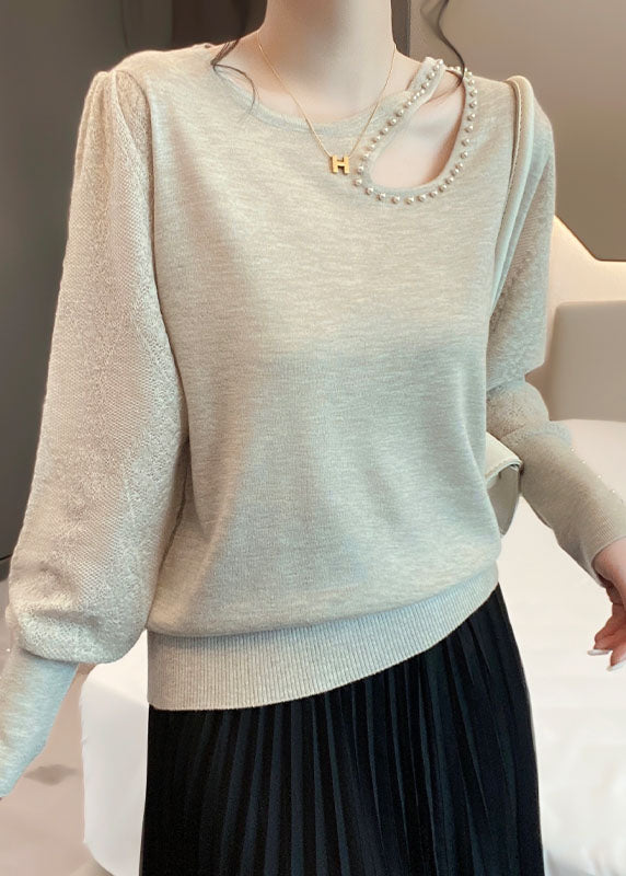 Effortlessly Elegant Top with a Timeless Design