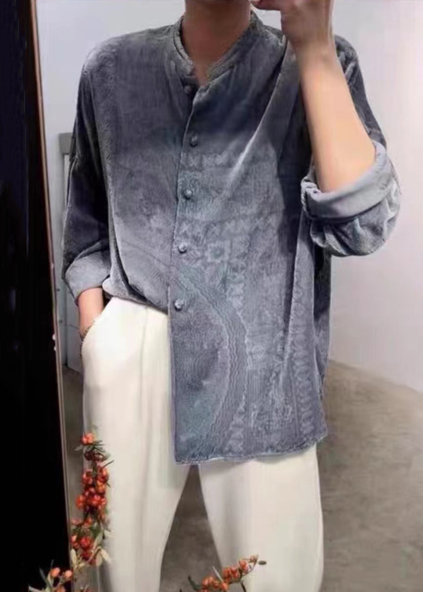 Classic Vintage Shirt with a Flattering Fit