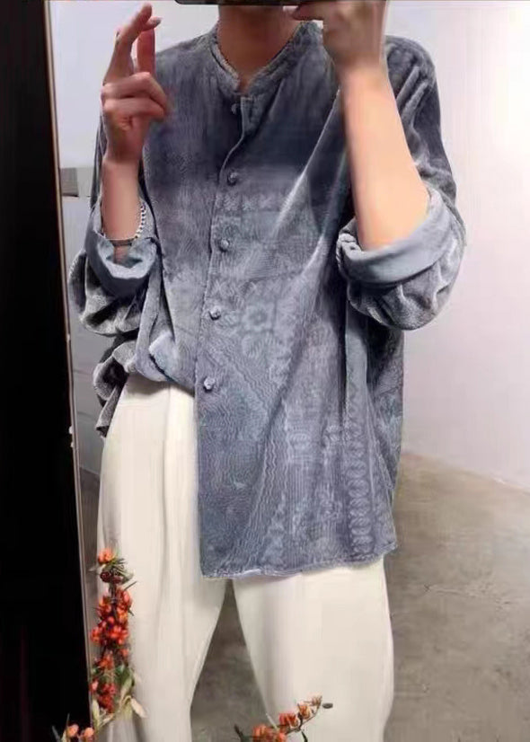 Classic Vintage Shirt with a Flattering Fit