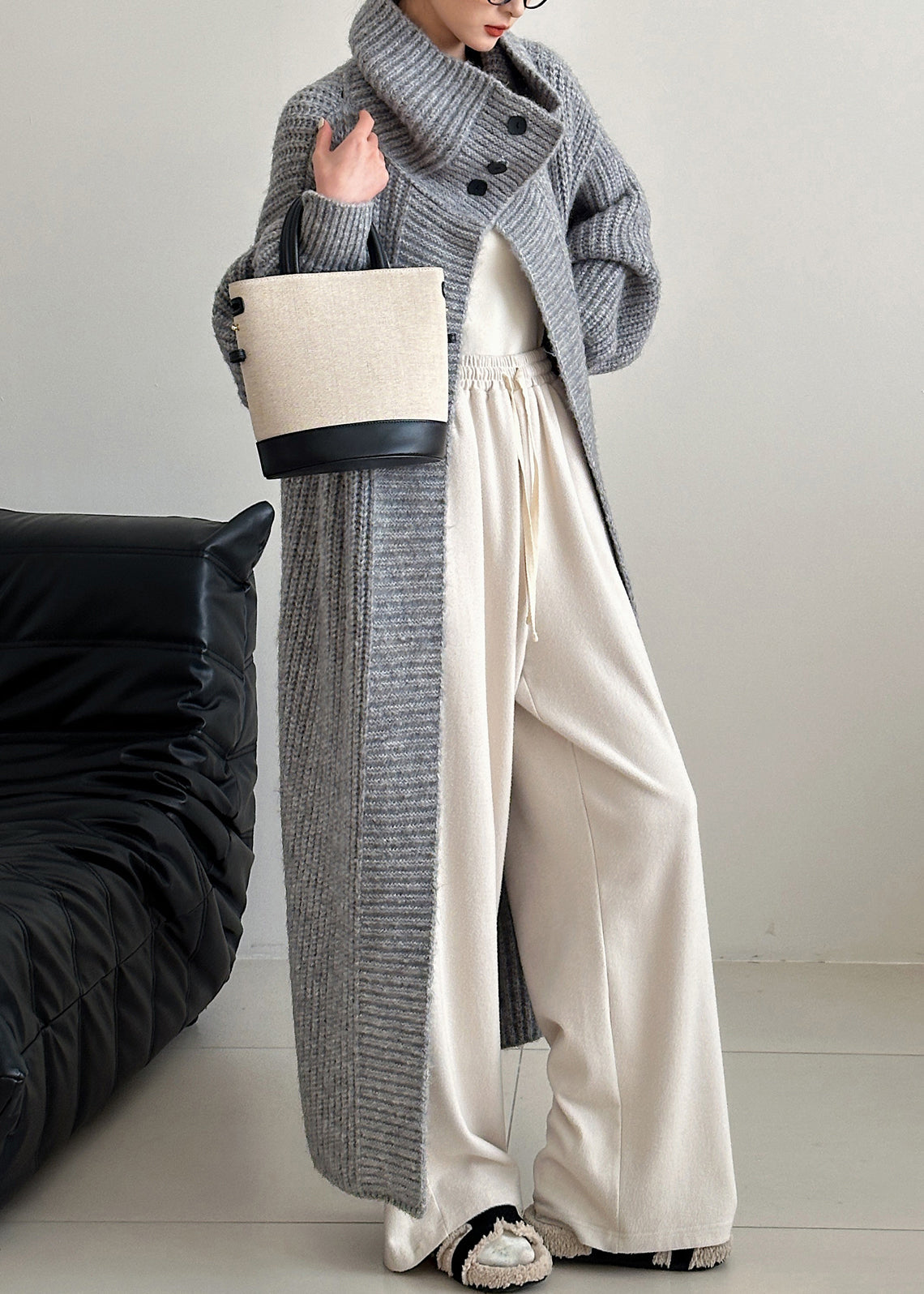 Elegantly Styled Cardigan for Everyday Wear