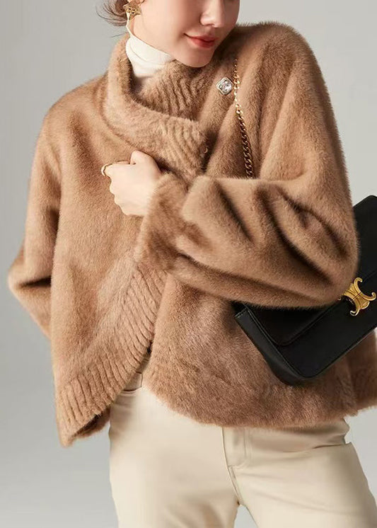 Classic Vintage & Enduringly Stylish Coat